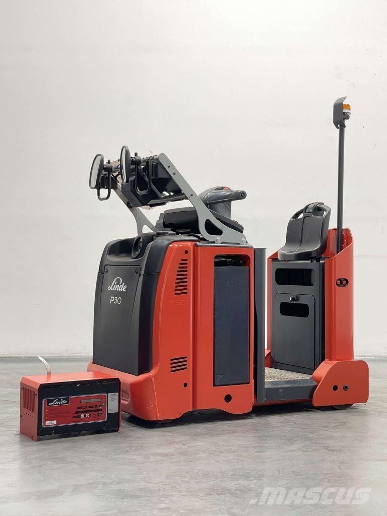 Linde P30C-1190 Vontatótargonca