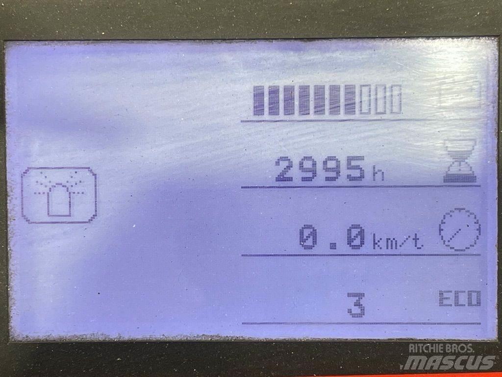 Linde P80-1191 Vontatótargonca