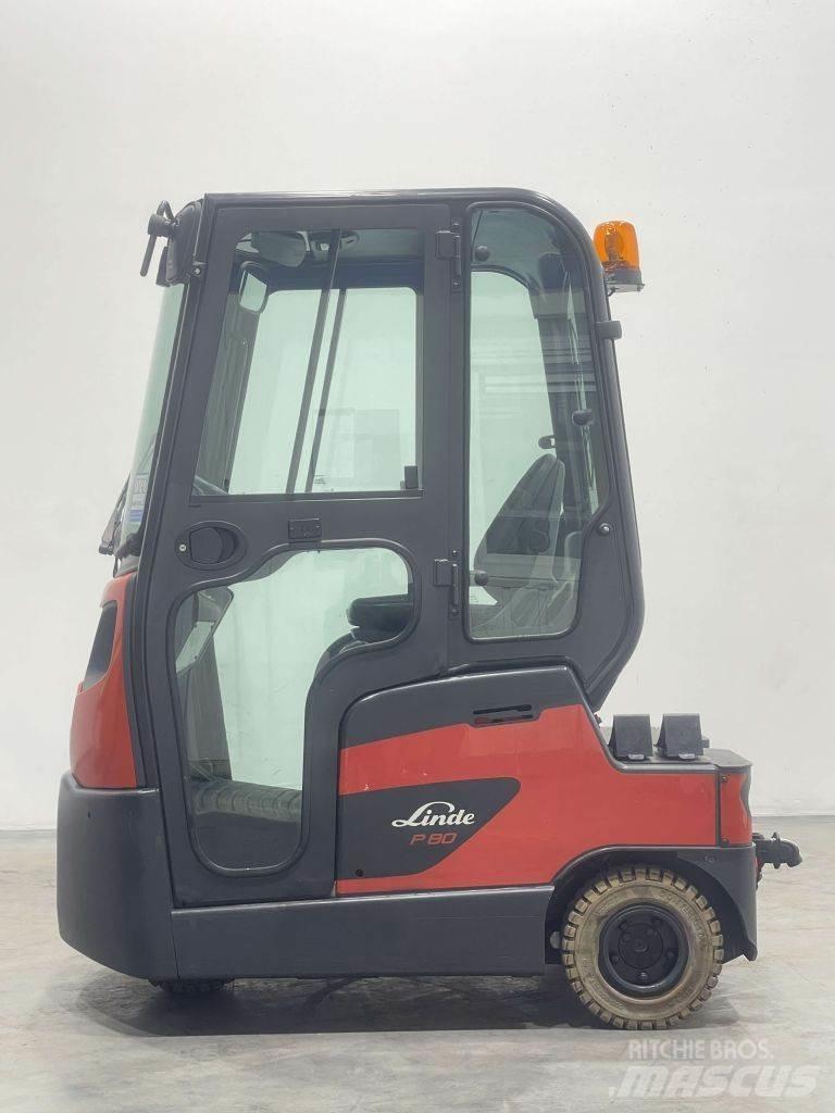 Linde P80-1191 Vontatótargonca