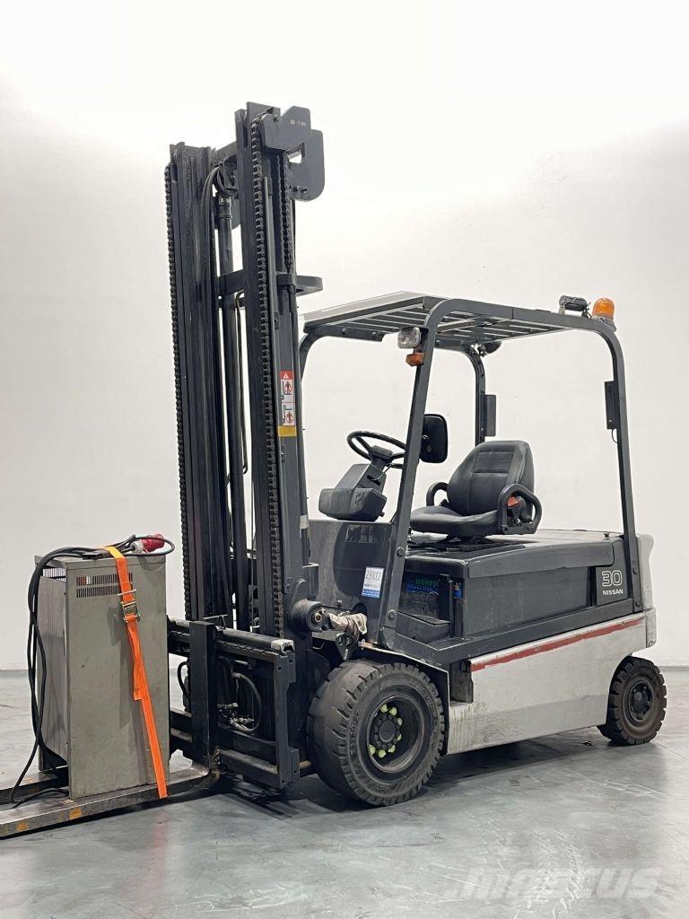 Nissan GQ02L30CU Elektromos targoncák