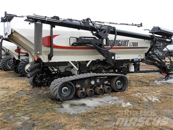 Bourgault L7800 Vetőgépek
