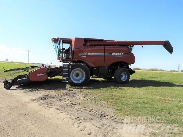 Case IH 8230 Kombájnok