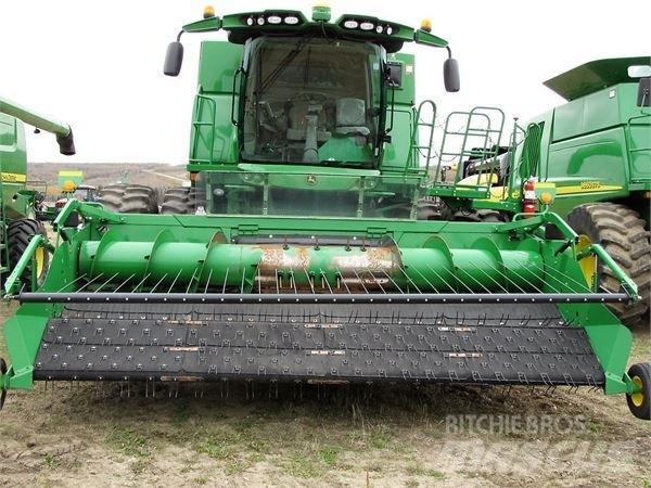 John Deere S680 Kombájnok