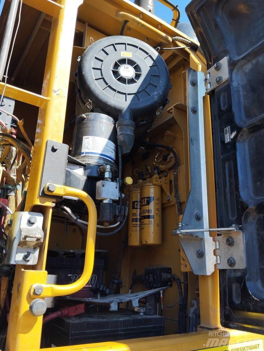 CAT 340F Lánctalpas kotrók