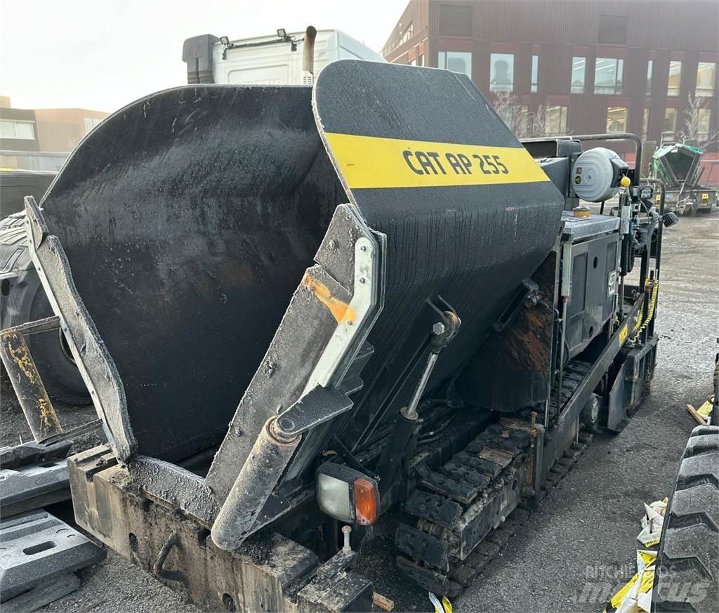 CAT AP255 Paver Aszfalt terítõ gépek