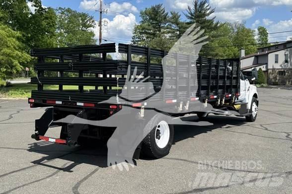 Ford F750 SD Platós / Ponyvás teherautók