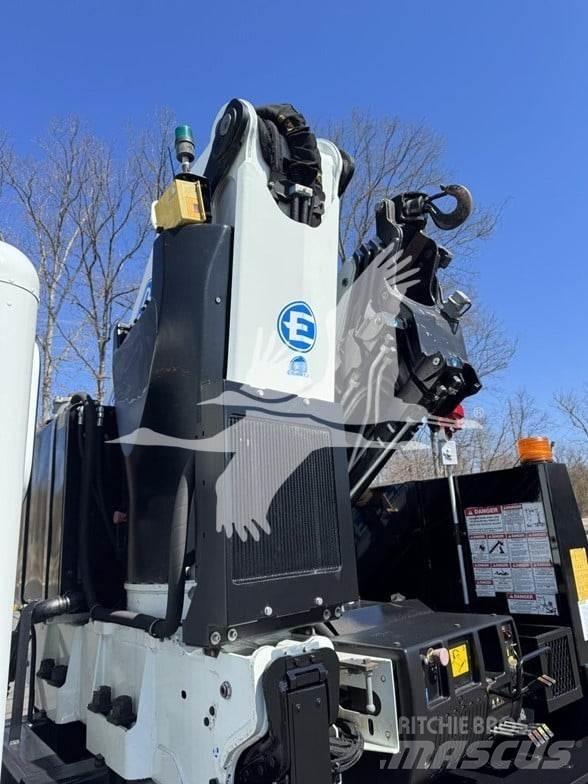 Peterbilt 348 Platós / Ponyvás teherautók