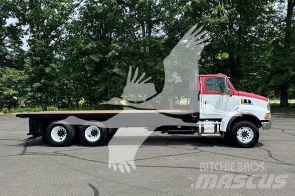 Sterling LT9513 Platós / Ponyvás teherautók