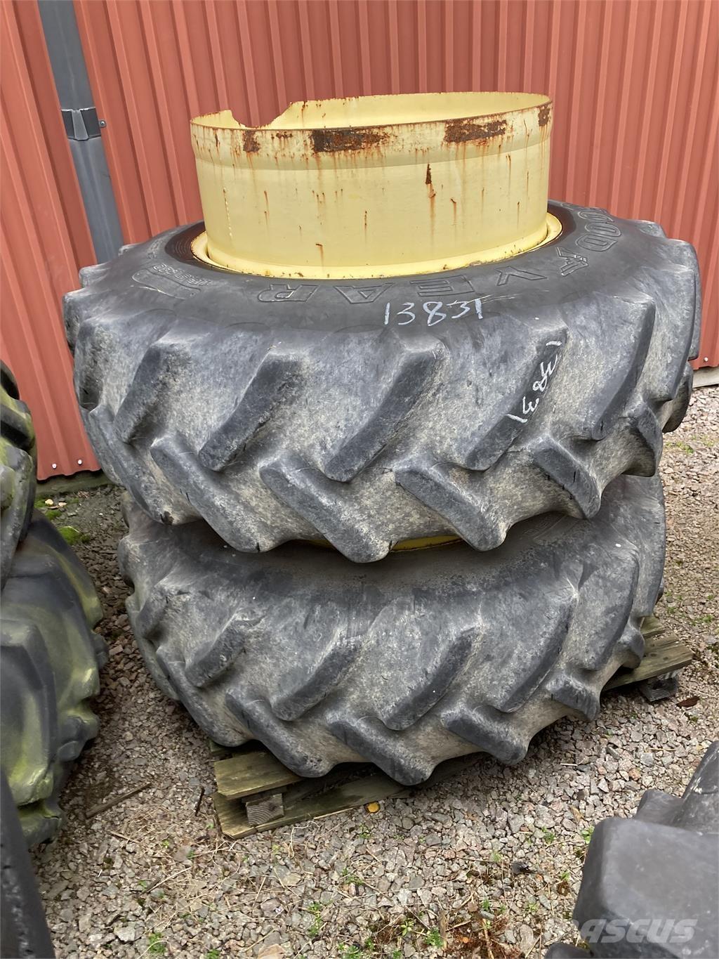  16.9X30, 30 % Gumiabroncsok, kerekek és felnik