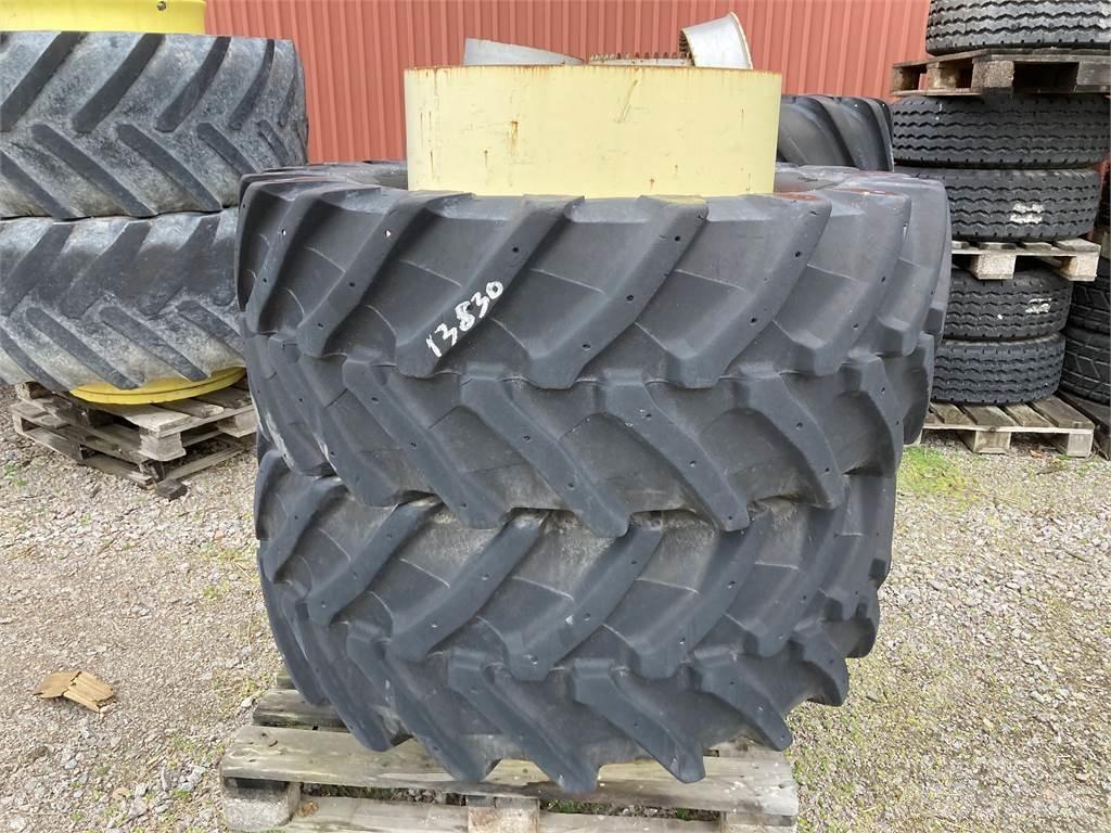  540/65X30, 40 % Gumiabroncsok, kerekek és felnik