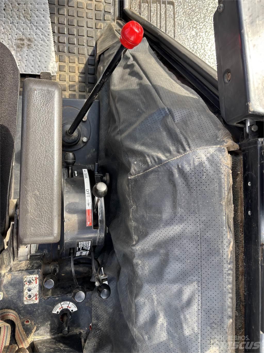 Case IH 1490 4WD Traktorok