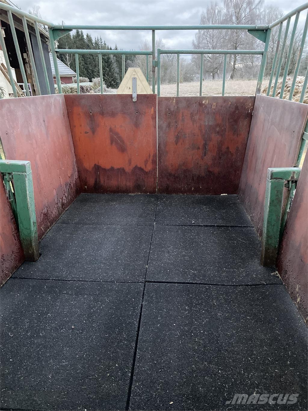  DJURVAGN Egyéb rakodók - kotrók és tartozékok