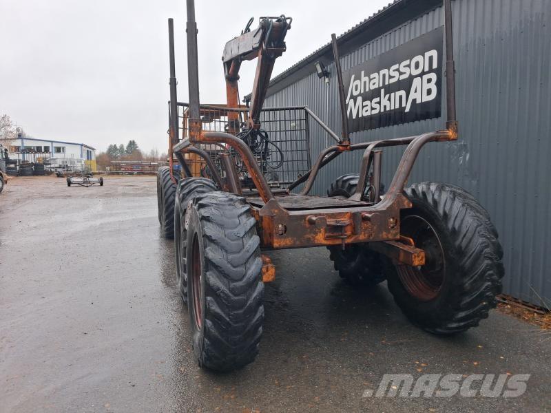 Hemek 650 8-HJULS DRIFT Gumikerekes homlokrakodók