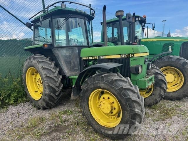 John Deere 2250 TRAKTOR Traktorok