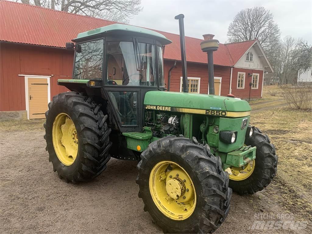 John Deere 2650 Traktorok