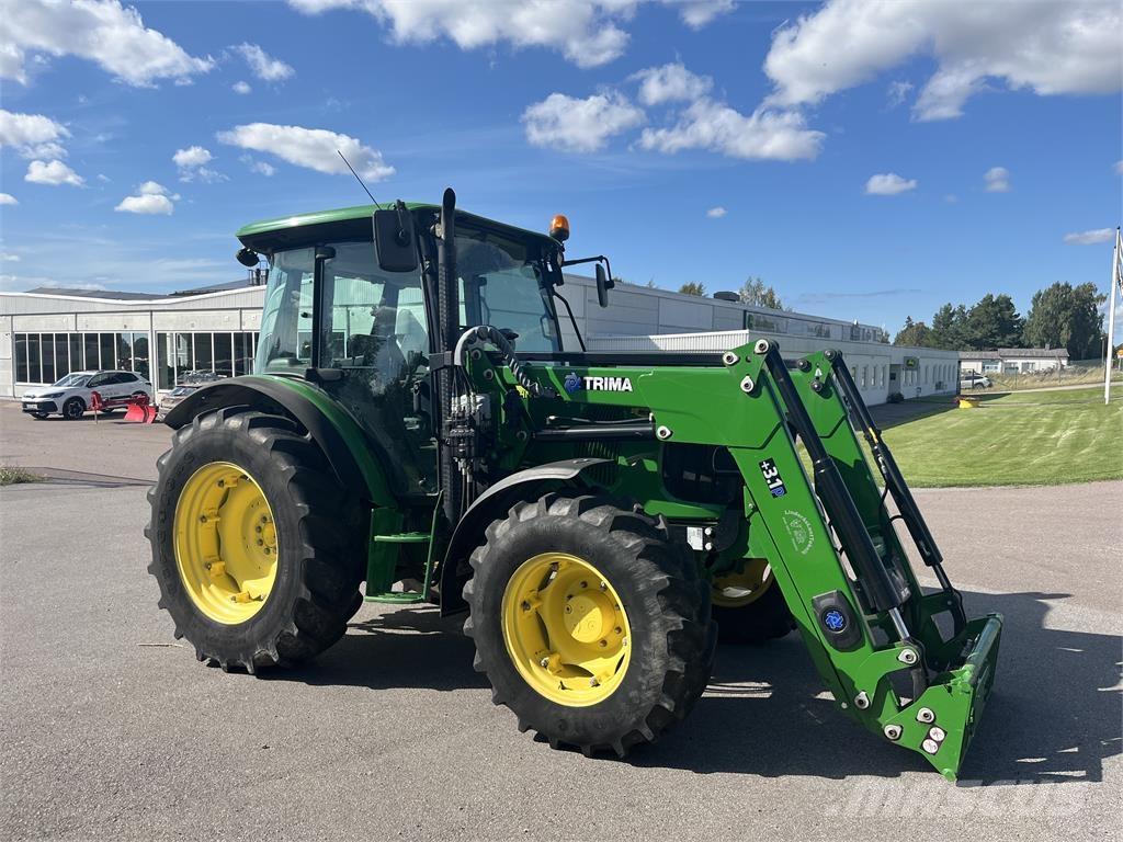 John Deere 5620 Traktorok