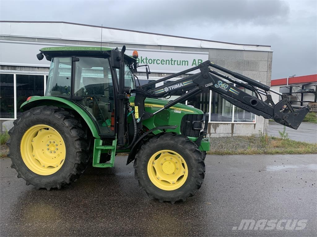 John Deere 5820 Traktorok