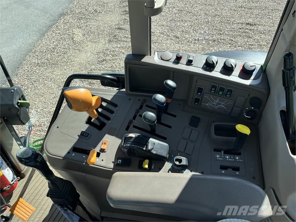 John Deere 6125M Traktorok