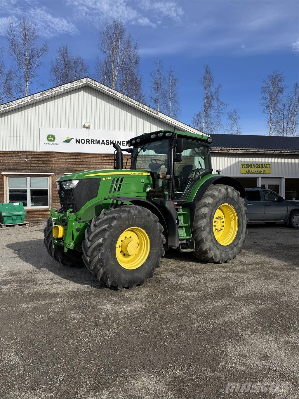 John Deere 6215R Traktorok
