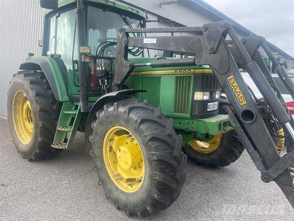 John Deere 6900 TRAKTOR Traktorok