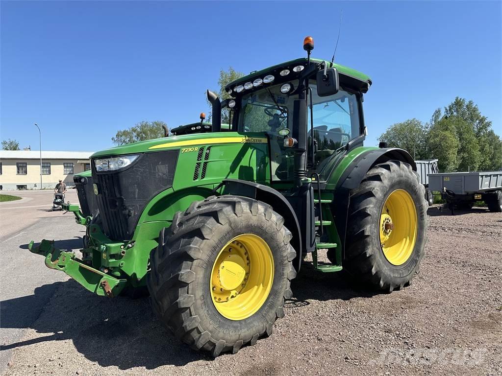 John Deere 7230R Traktorok