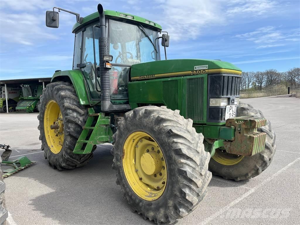 John Deere 7700 Traktorok
