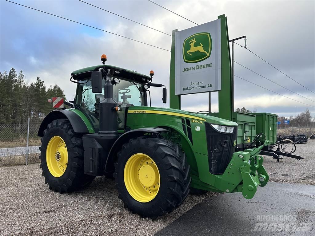 John Deere 8370R Traktorok