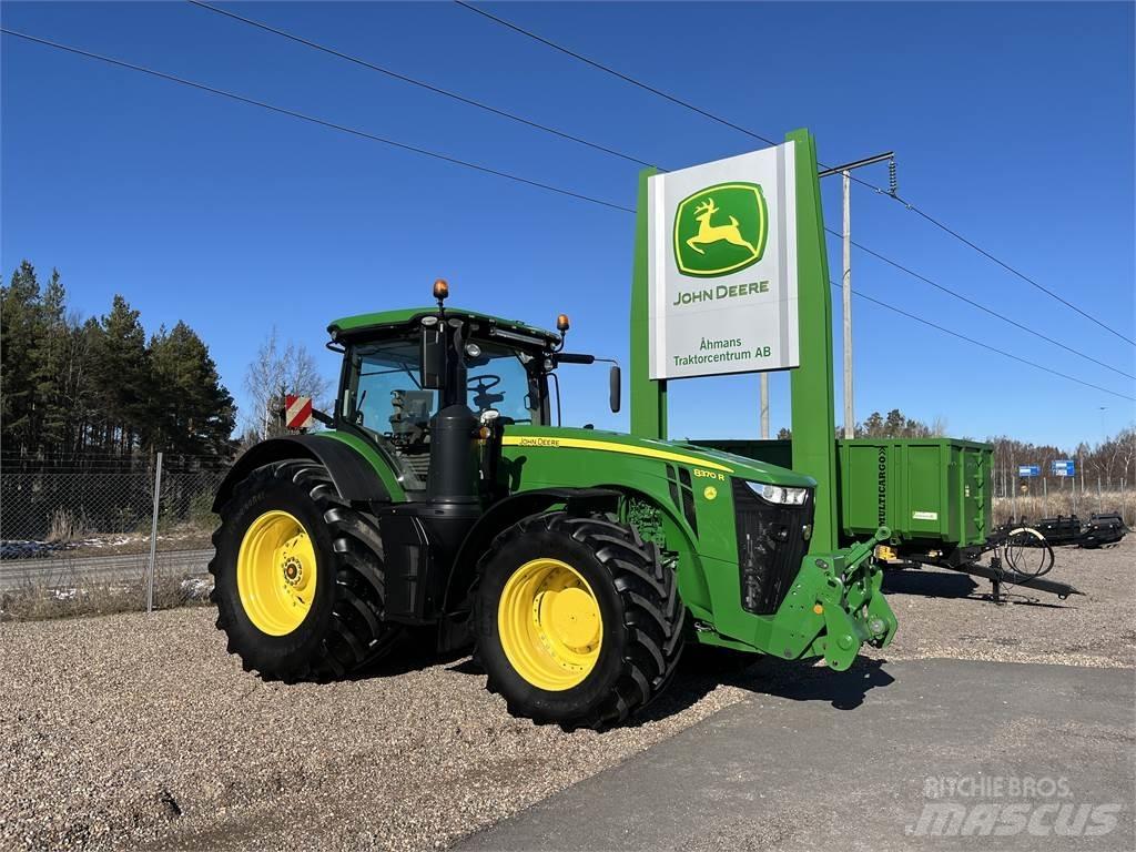 John Deere 8370R Traktorok
