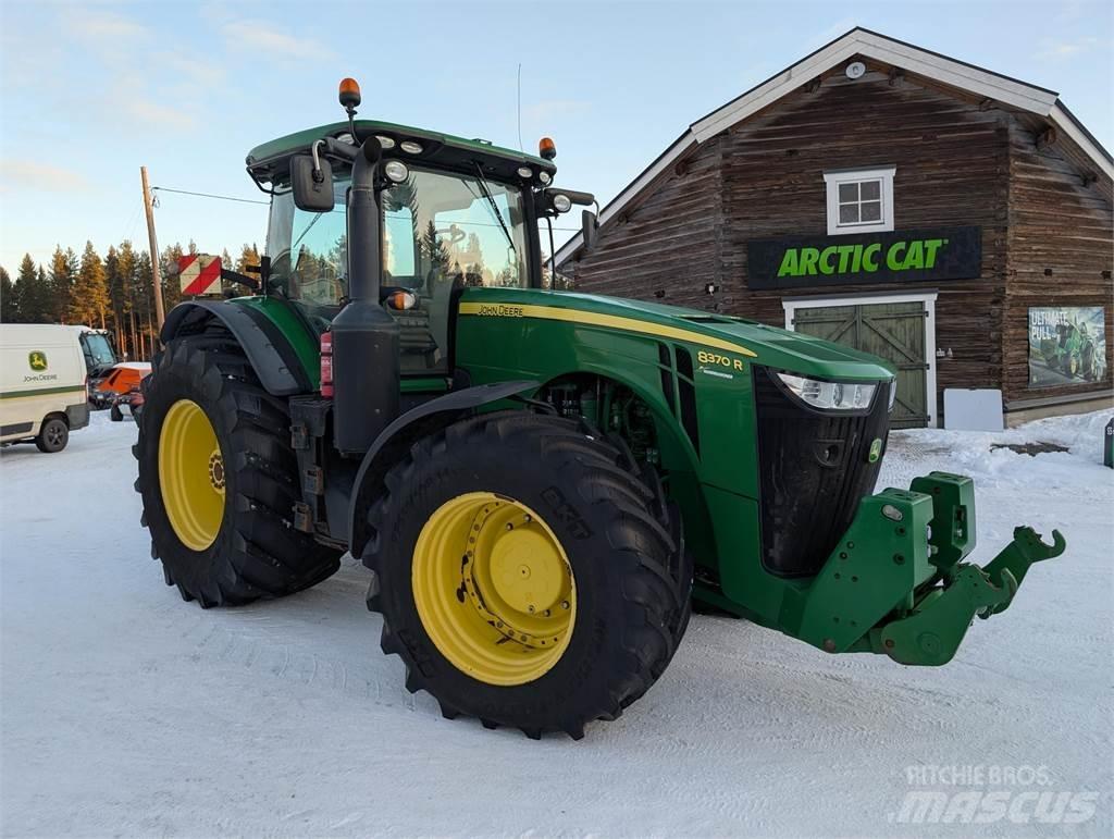 John Deere 8370R Traktorok