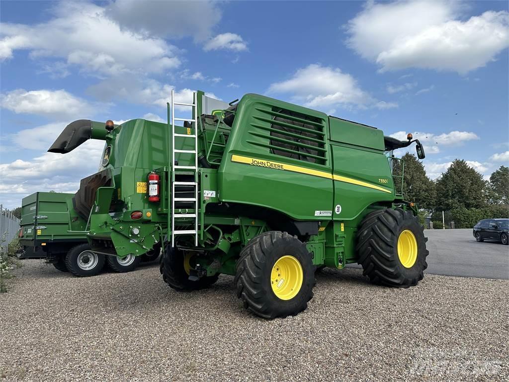 John Deere T550 Kombájnok