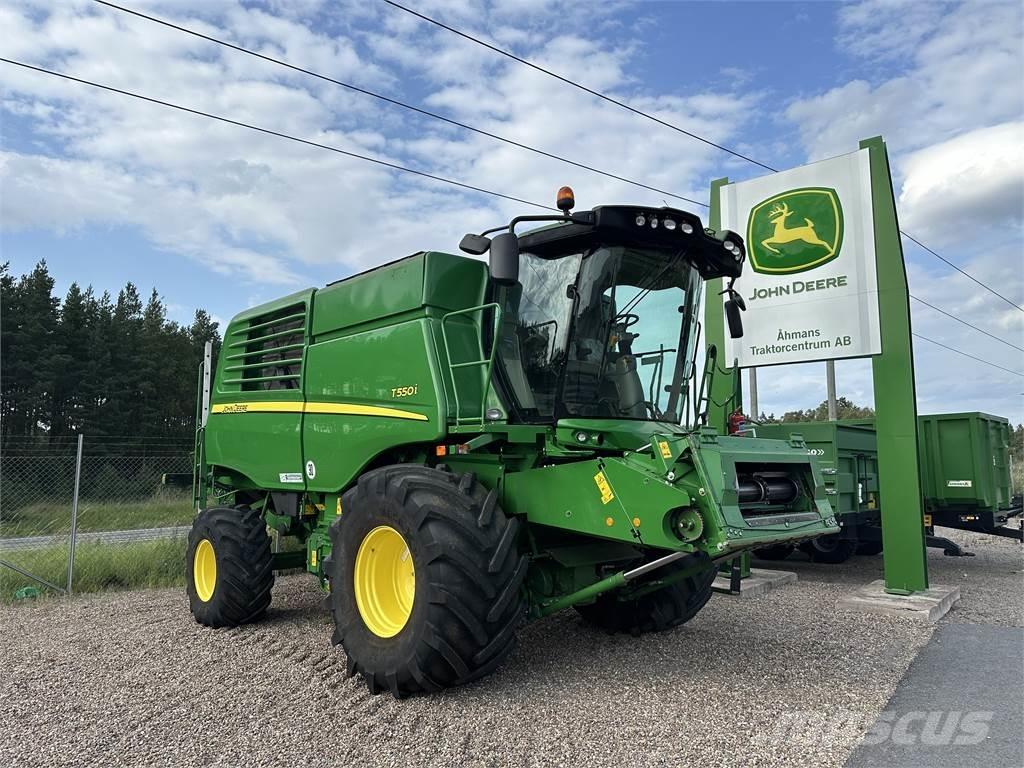 John Deere T550 Kombájnok