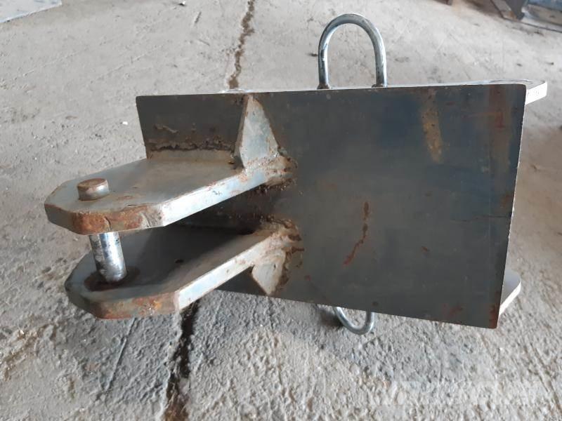  KOMBI GRIND S40 Lánctalpas kotrók