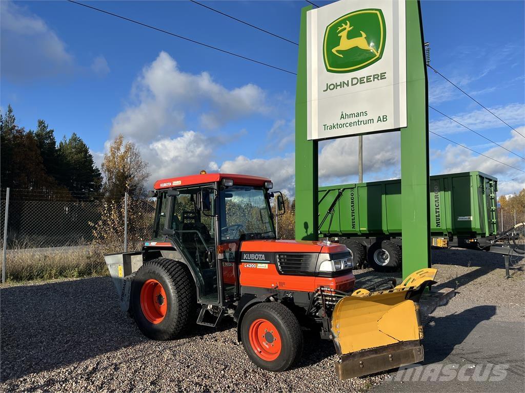 Kubota L4200 Egyéb kommunális gépek