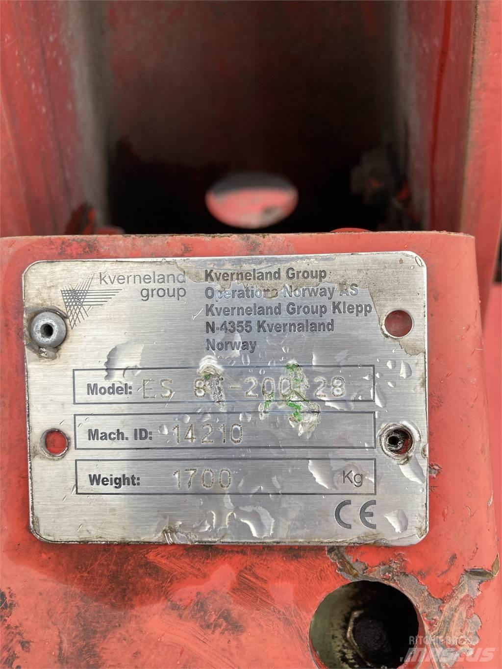 Kverneland ES85-200-5 Váltvaforgató ekék