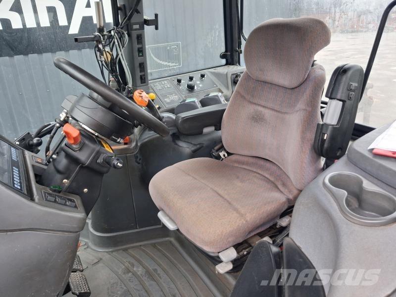 New Holland TM 190 Traktorok