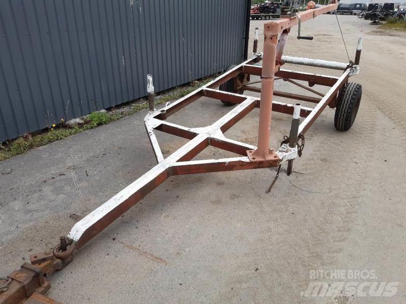  Skogvagn med vinch Erdészeti pótkocsik