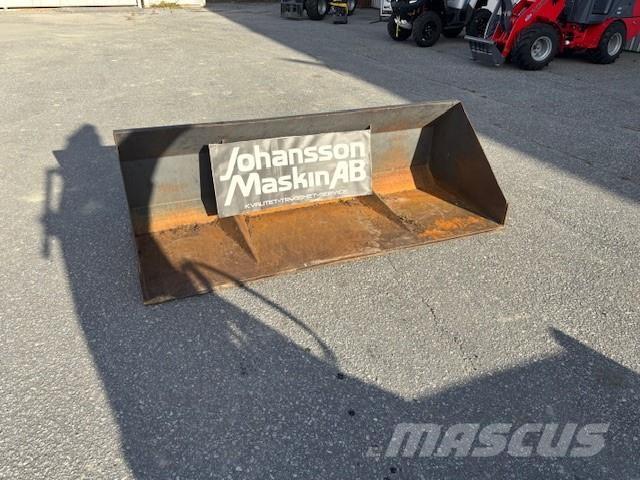  SNÖSKOPA 200 ÅLÖ TYP3 Egyéb traktor tartozékok
