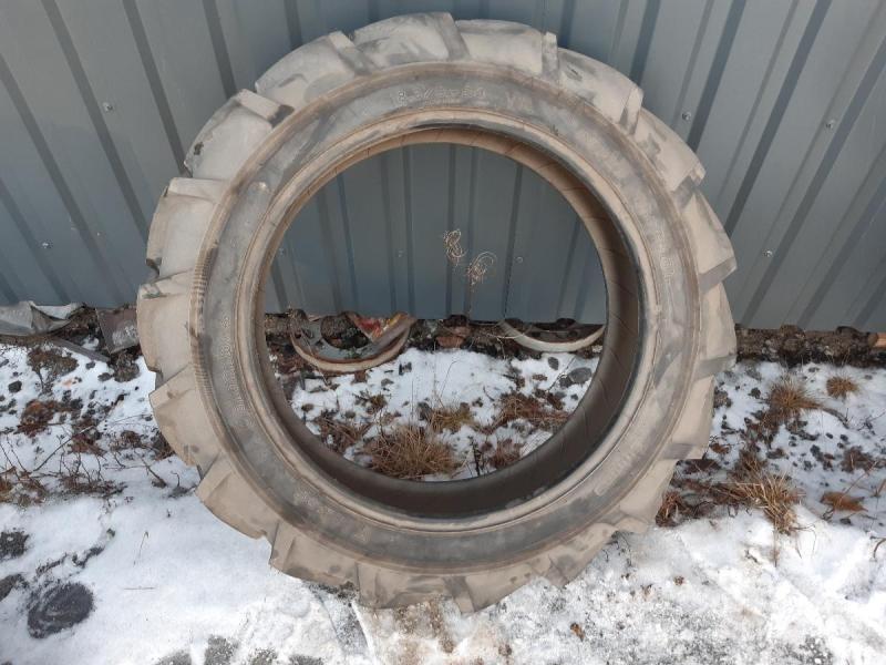  TRAKTORDÄCK 8,3-24 6PLY Gumiabroncsok, kerekek és felnik