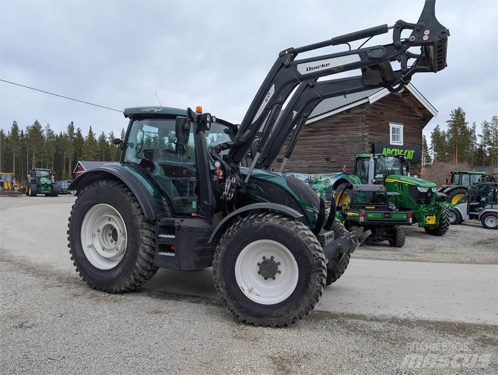 Valtra N154E Twintrac Traktorok