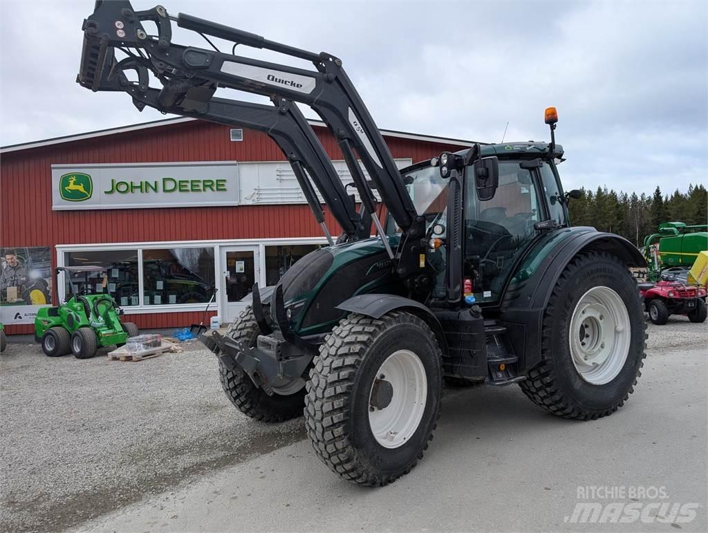 Valtra N154E Twintrac Traktorok
