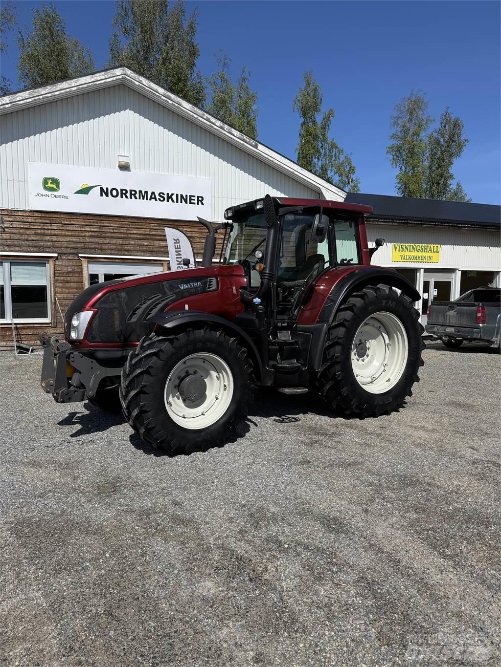 Valtra T203 Direct Traktorok