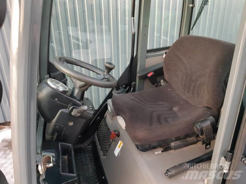 Weidemann 1160 MED HYTT Gumikerekes homlokrakodók