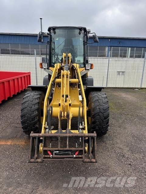 Yanmar V100 HJULLASTARE Gumikerekes homlokrakodók