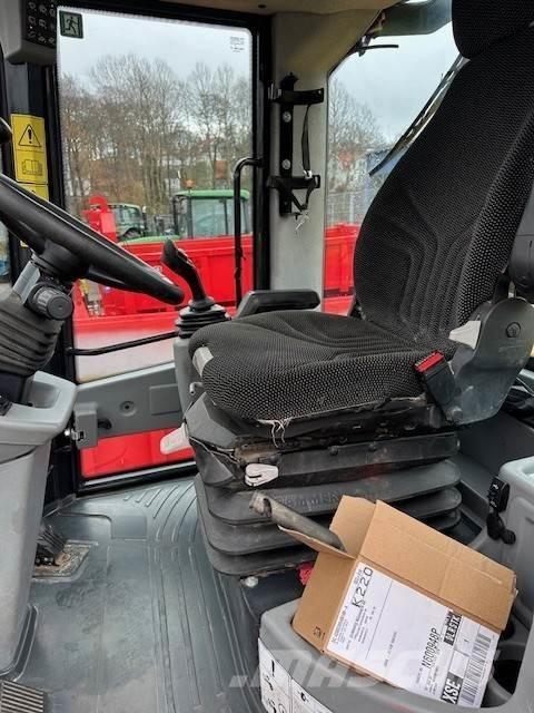 Yanmar V100 HJULLASTARE Gumikerekes homlokrakodók