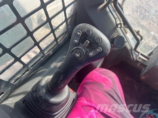 Bobcat T76 Kompaktrakodók