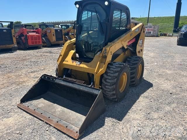 CAT 236D3 Gumiabroncsok, kerekek és felnik