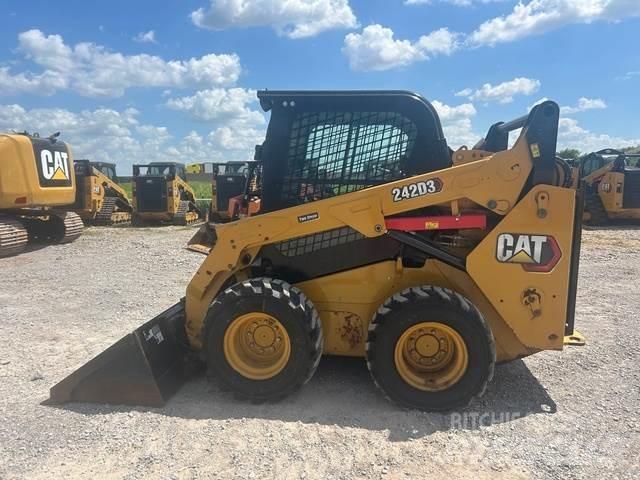 CAT 242D3 Gumiabroncsok, kerekek és felnik