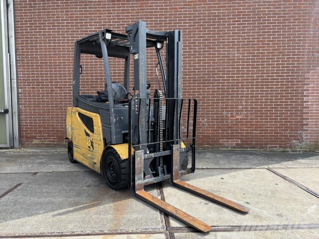 CAT 2EP5000 Elektromos targoncák