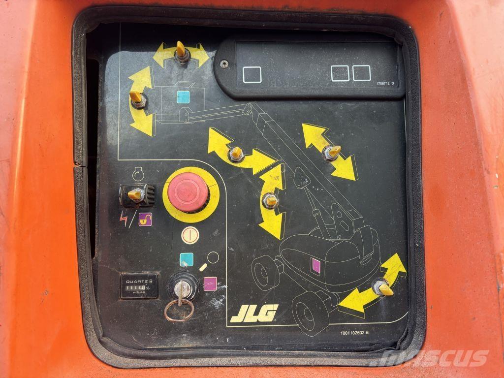 JLG 660 SJ Karos emelők