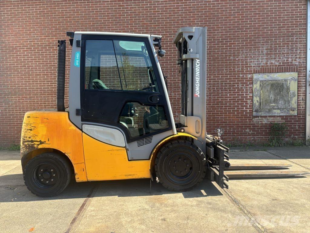 Jungheinrich DFG 545s Dízel targoncák